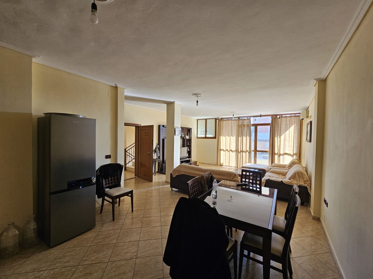 Appartamento In Vendita A Valona ​​Albania, Situato In Una Zona Tranquilla